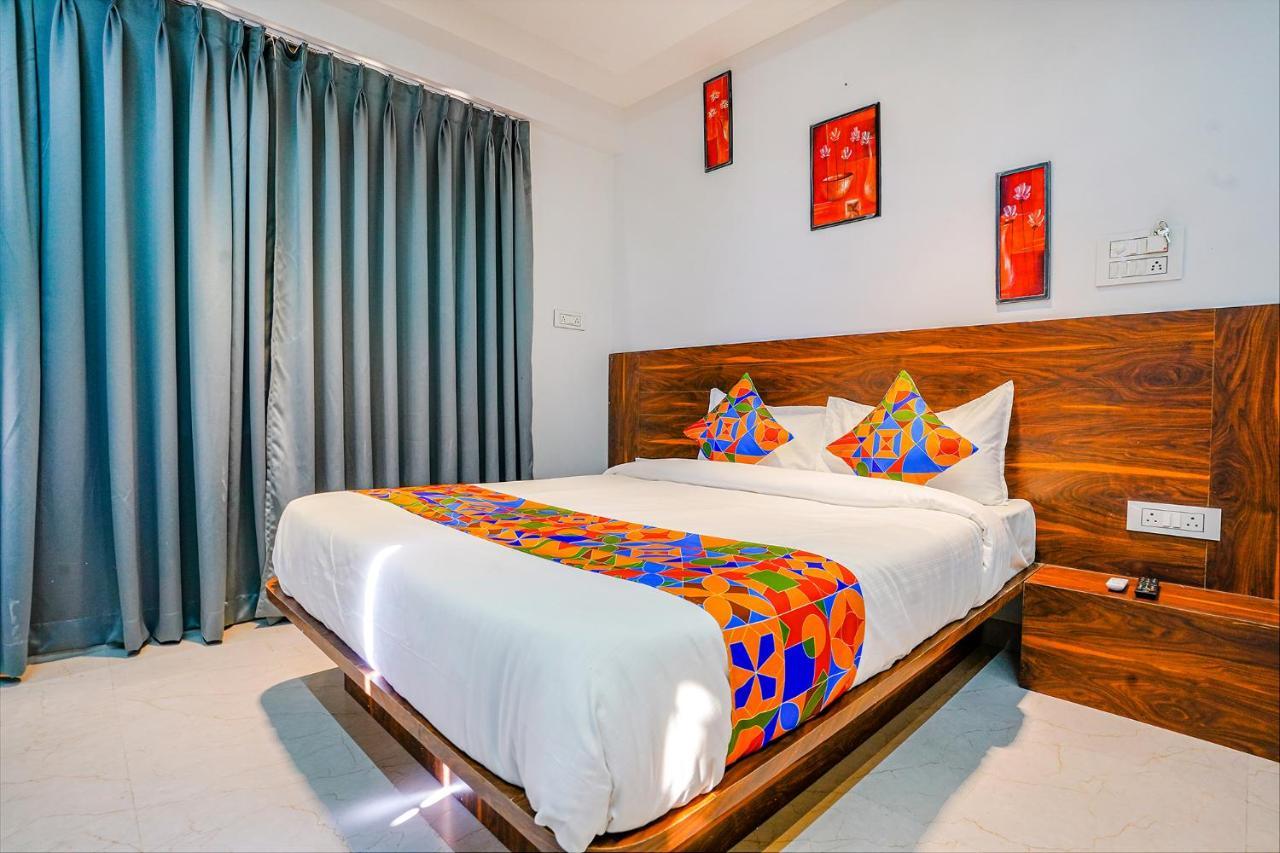 Fabhotel Crystal Inn - Nr Suvarndeep Chowk Pimpri-Chinchwad Esterno foto