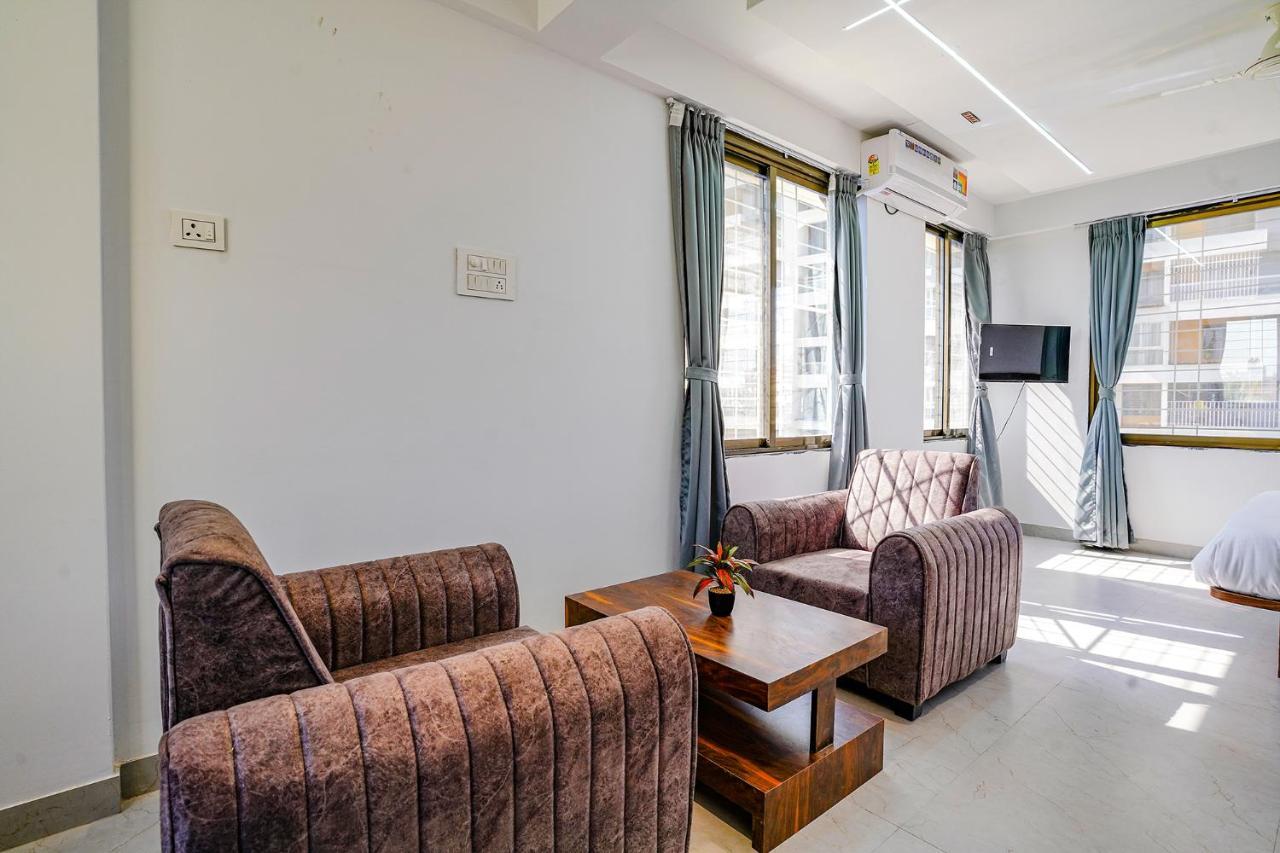Fabhotel Crystal Inn - Nr Suvarndeep Chowk Pimpri-Chinchwad Esterno foto